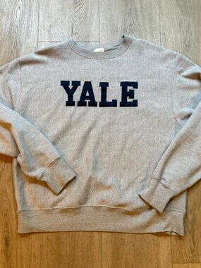 90s YALE Champion Reverse Weave navy grey crewneck